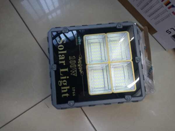 solar floodlight 100w solar light