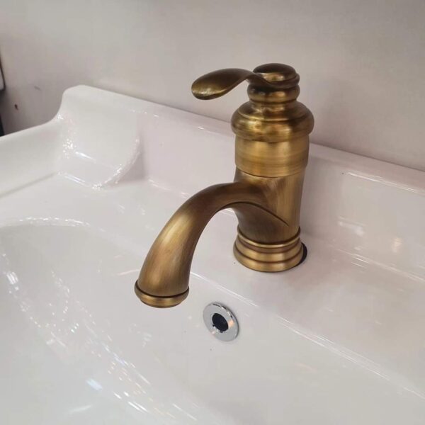 copper tap